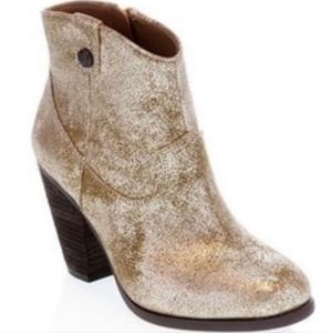 Vince Camuto Hammerton Booties